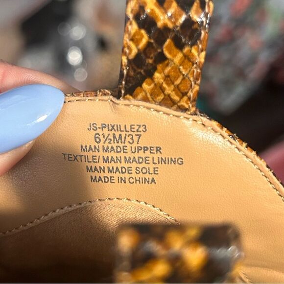 Jessica Simpson Pixillez 3 Wester Heeled Faux Snakeskin Boots - Picture 8 of 9